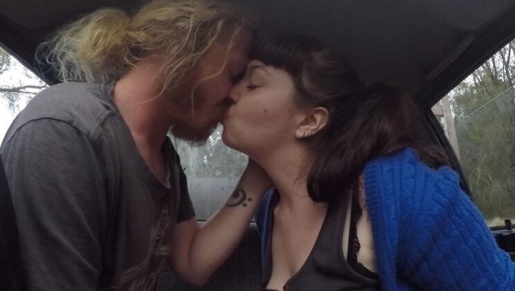 Outdoor Oral & Handjob with Bee & Mac