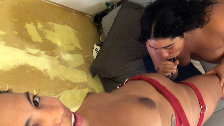 Carmen & Lina Blow and Masturbate