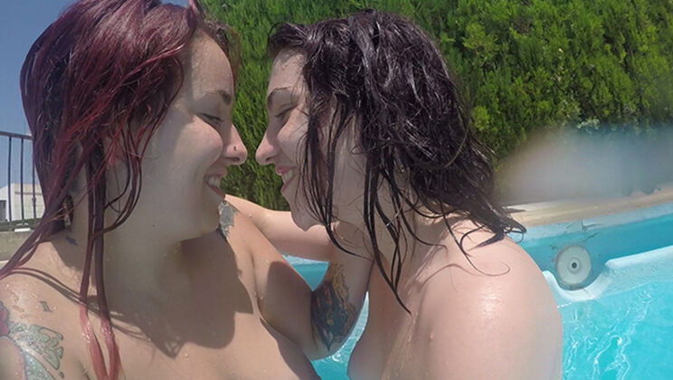 Wet Pool Quickie with Eva & Sharruska - Foot Fetish Fun