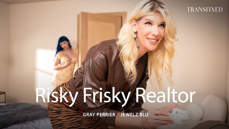 Realtor Almost Caught While Fucking