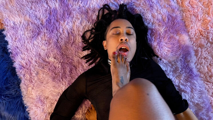 Female POV Foot Worship: Honey G & K Rivers